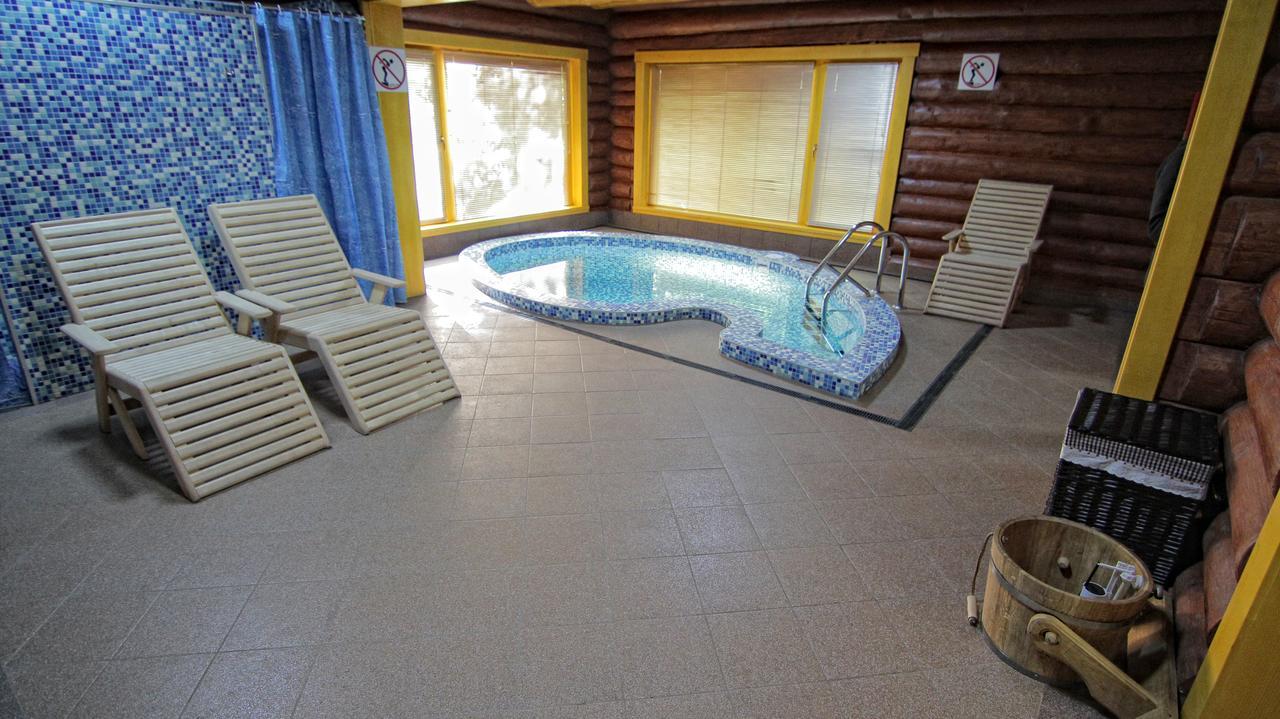 Zatyshok Hotel Svalyava Exterior photo